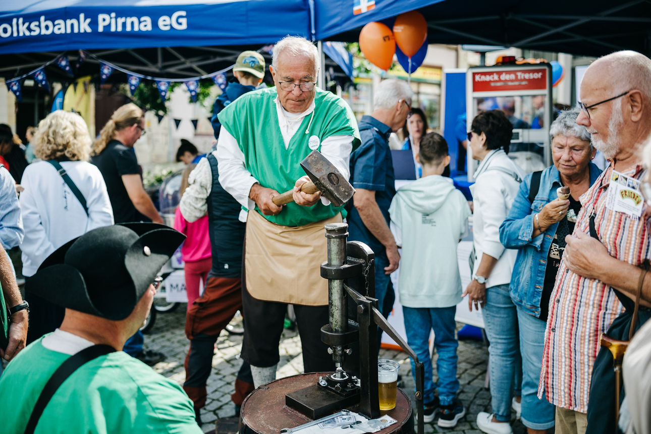Eigenen Auswurfgroschen prägen