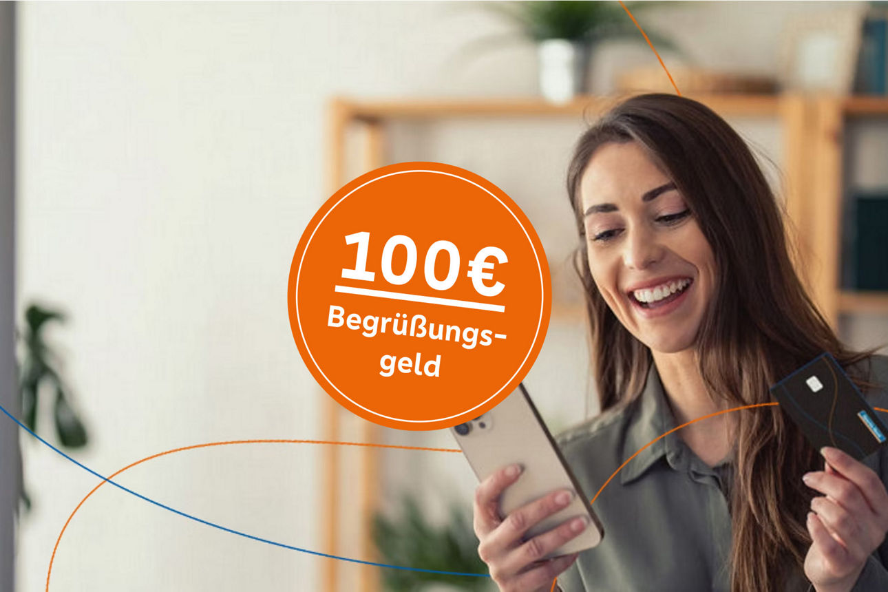 Frau überprüft ihr Girokonto