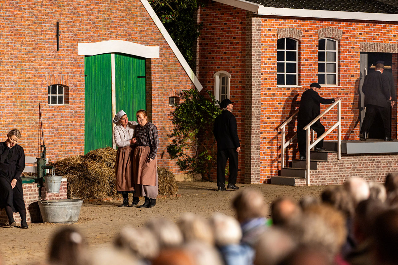 Impressionen vom Theaterstück
