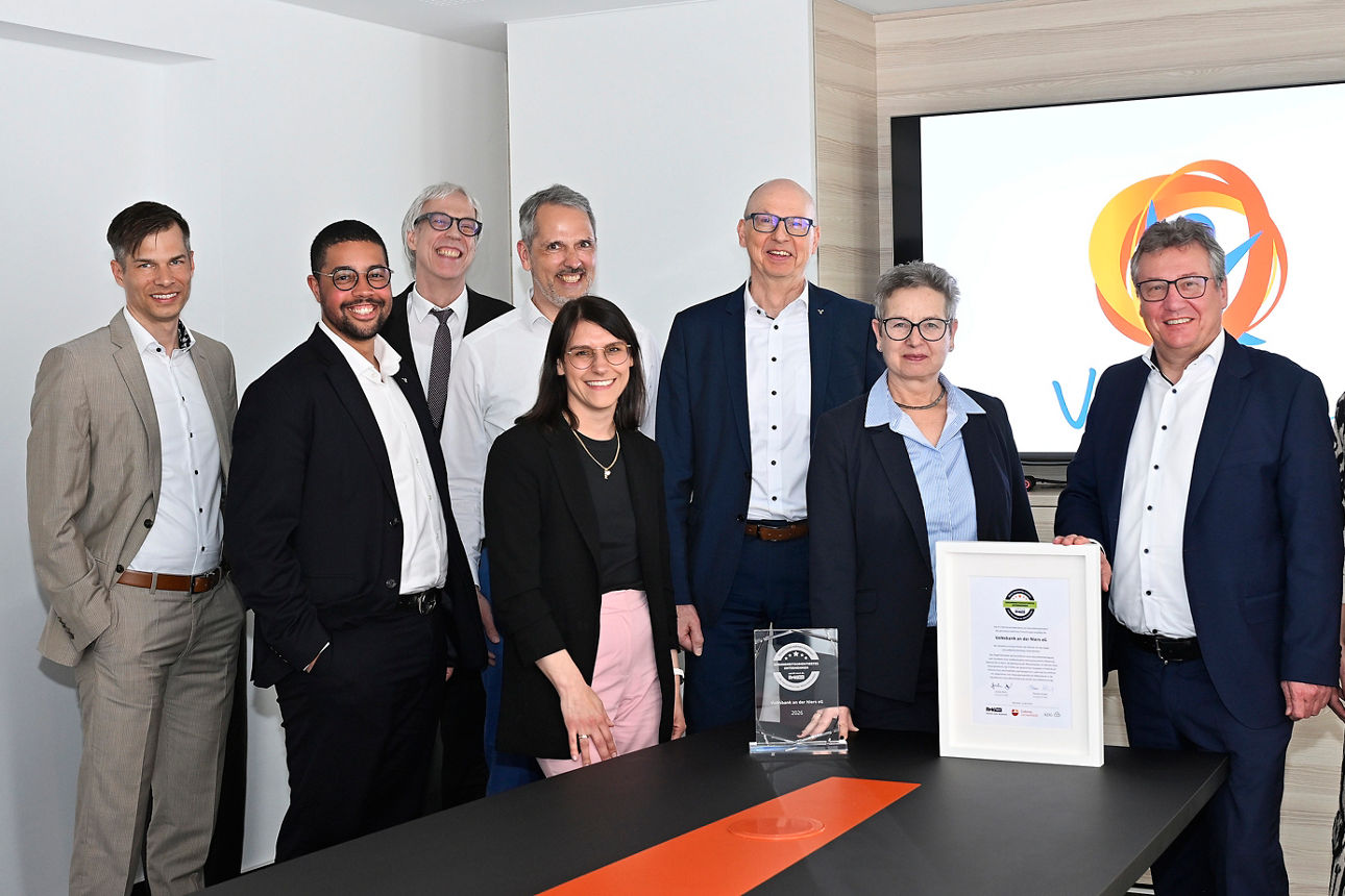 Rainer Goldelius (R+V BKK), Justin Blietschau (Vobalance),  Jochern Gertz (Vorstand R+V BKK), Stefan Kruse (Vobalance), Jenny