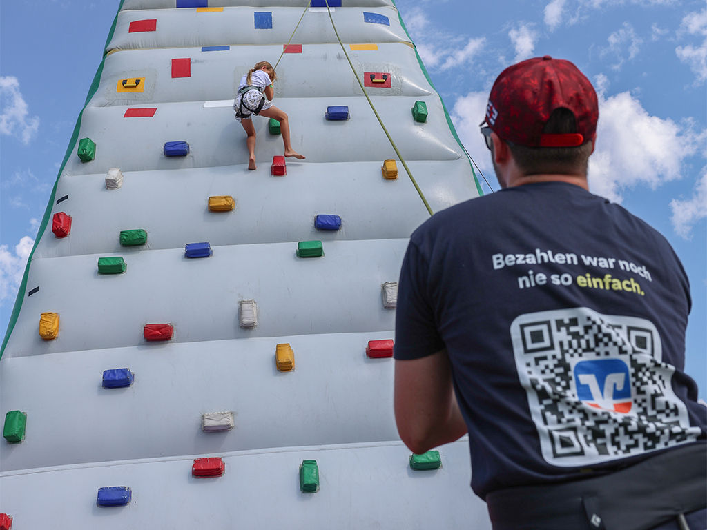 Hoch hinaus ging es an der Kletterwand