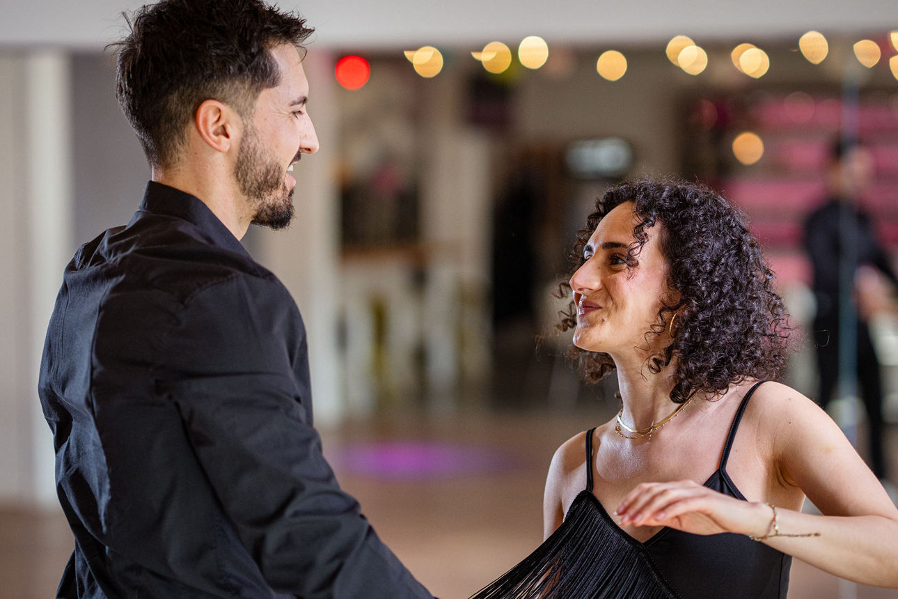 Chiara beim Salsa tanzen