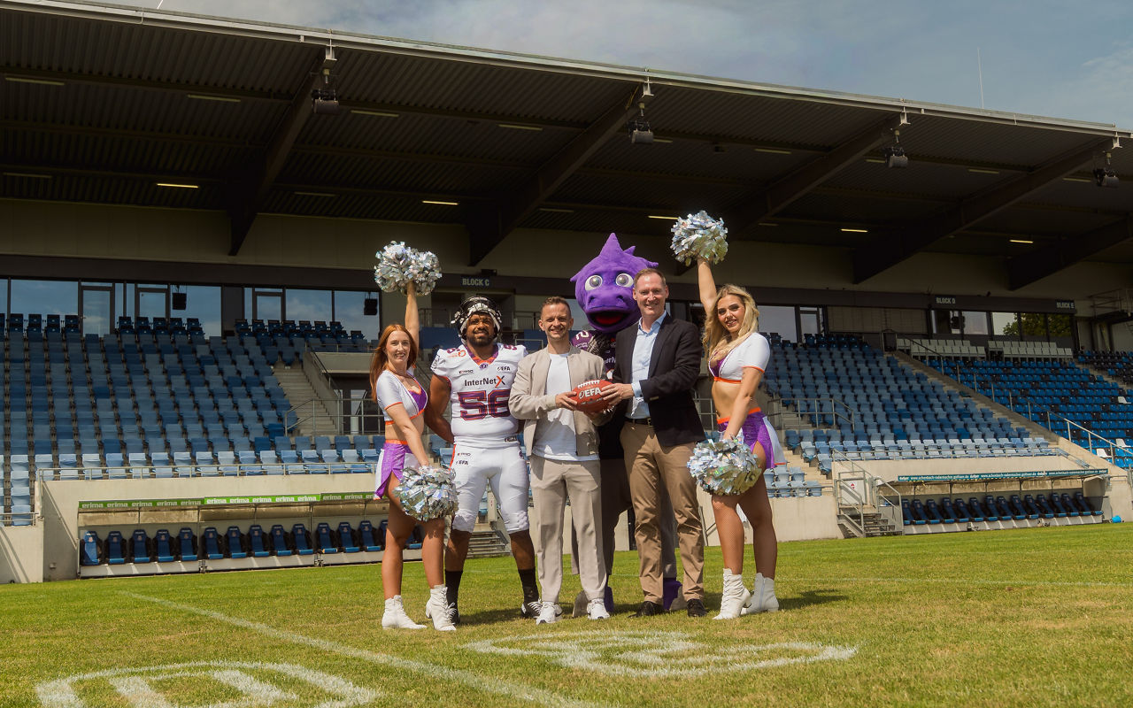 Eric Reutemann, CEO der Frankfurt Galaxy und Oliver Lüsch, CEO der BBBank (Foto: Ben Media)