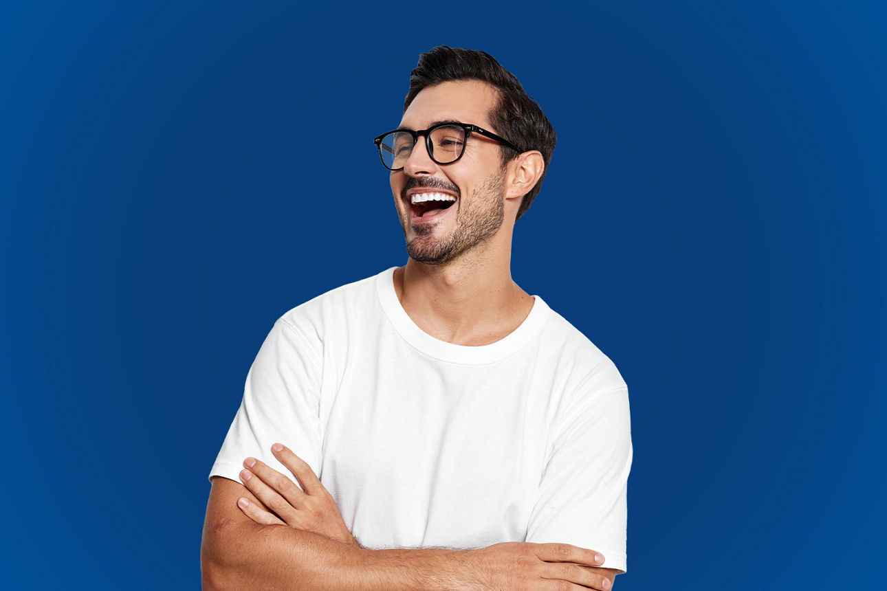 Eine sich freuende Person zum Thema Gewinnen
