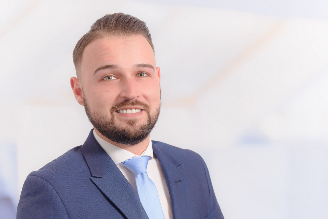 Portraitfoto von Sebastian Marian