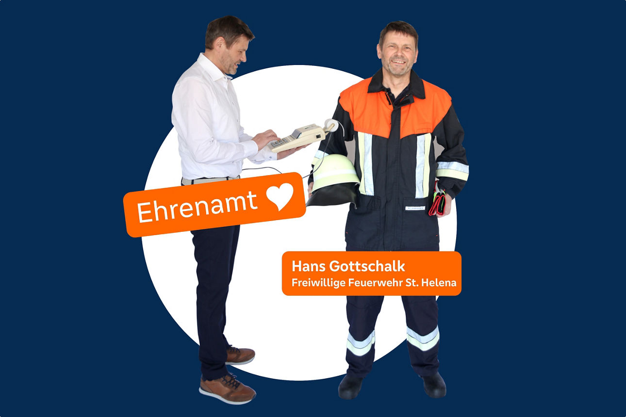 Mitarbeiter in Funktion als Banker und als Feuerwehrmann