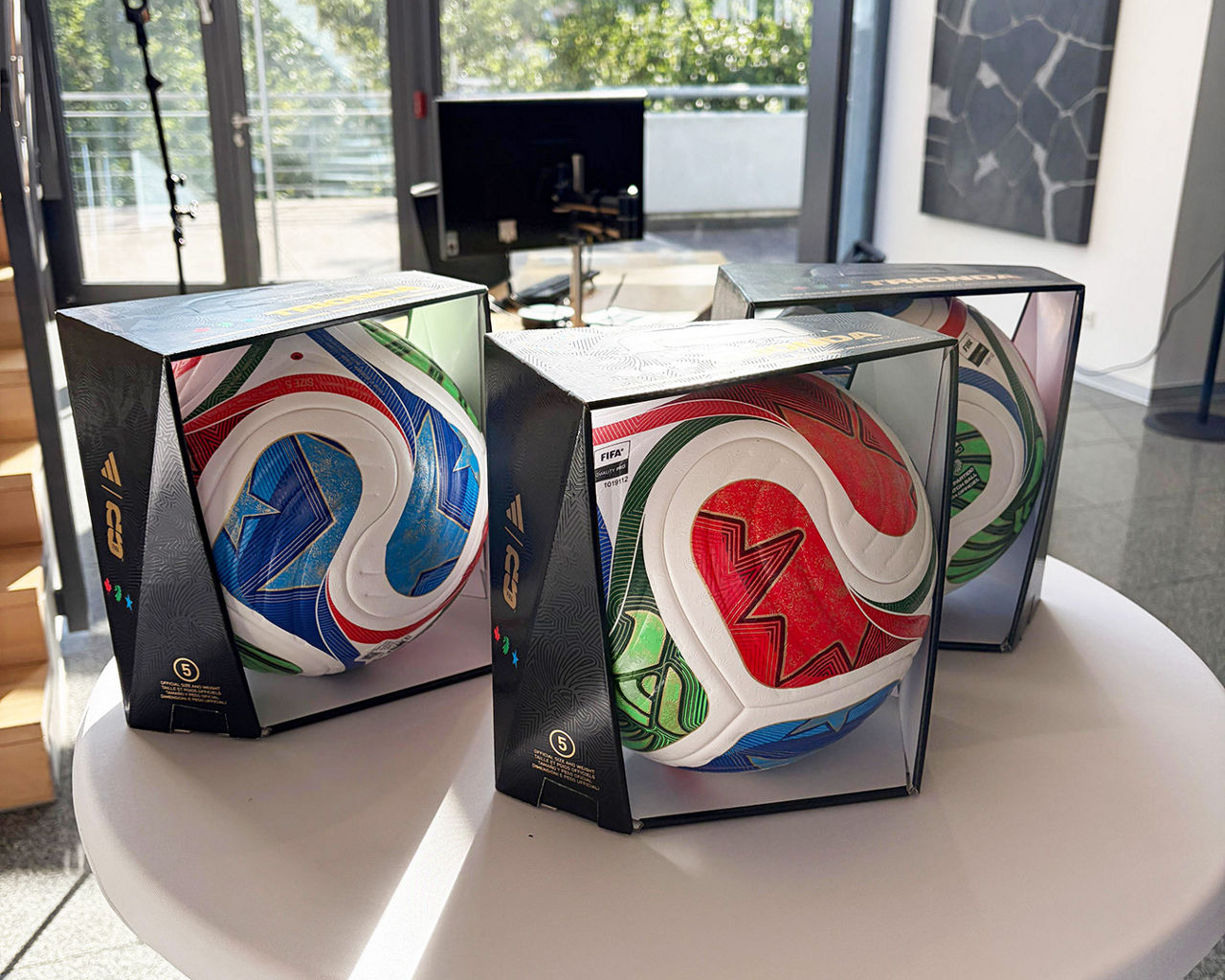 3 Original Fußbälle der WM 2026