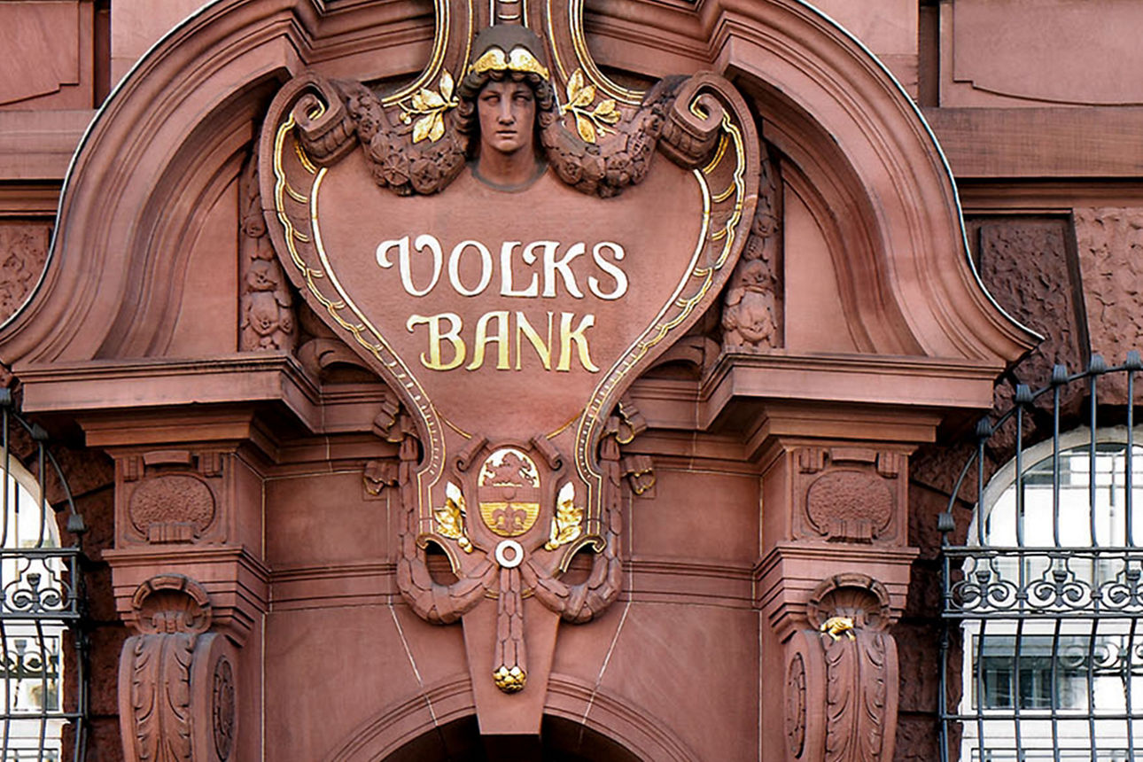 Portaleingang der Volksbank Darmstadt Mainz eG in der Hügelstraße in Darmstadt