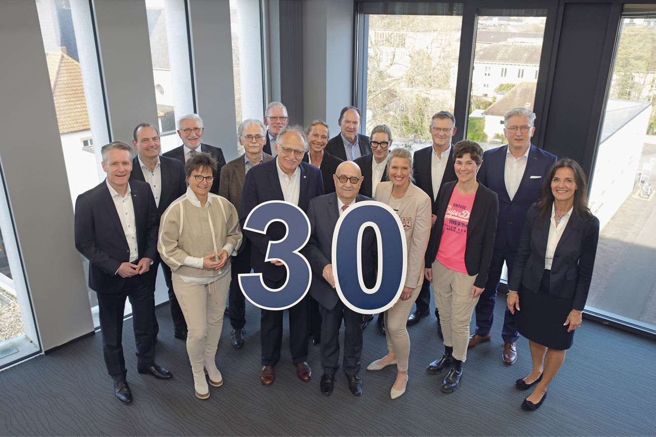 Vorstand und das Kuratorium der Stiftung der VerbundVolksbank OWL