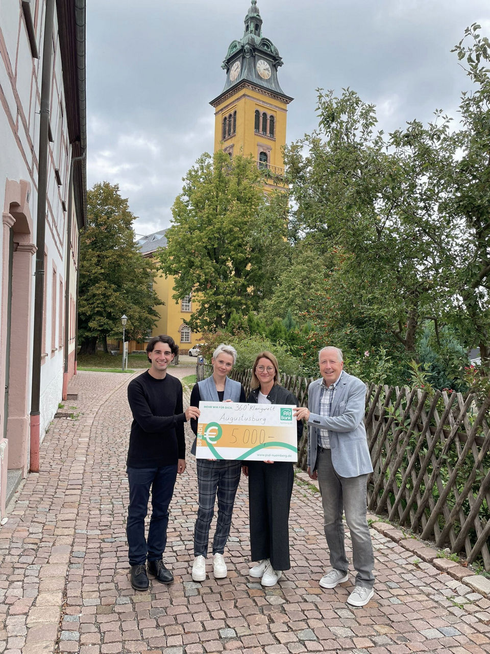 Spendenübergabe an 360° Klangwelt Augustusburg