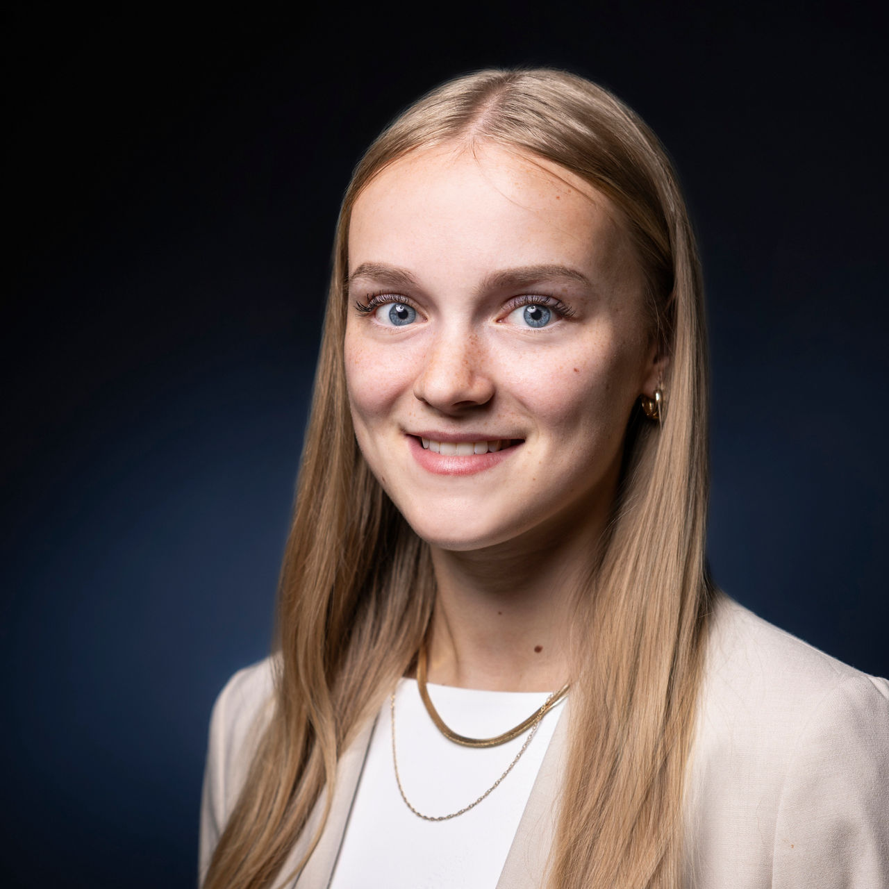 Azubi Emily Schomers zu sehen