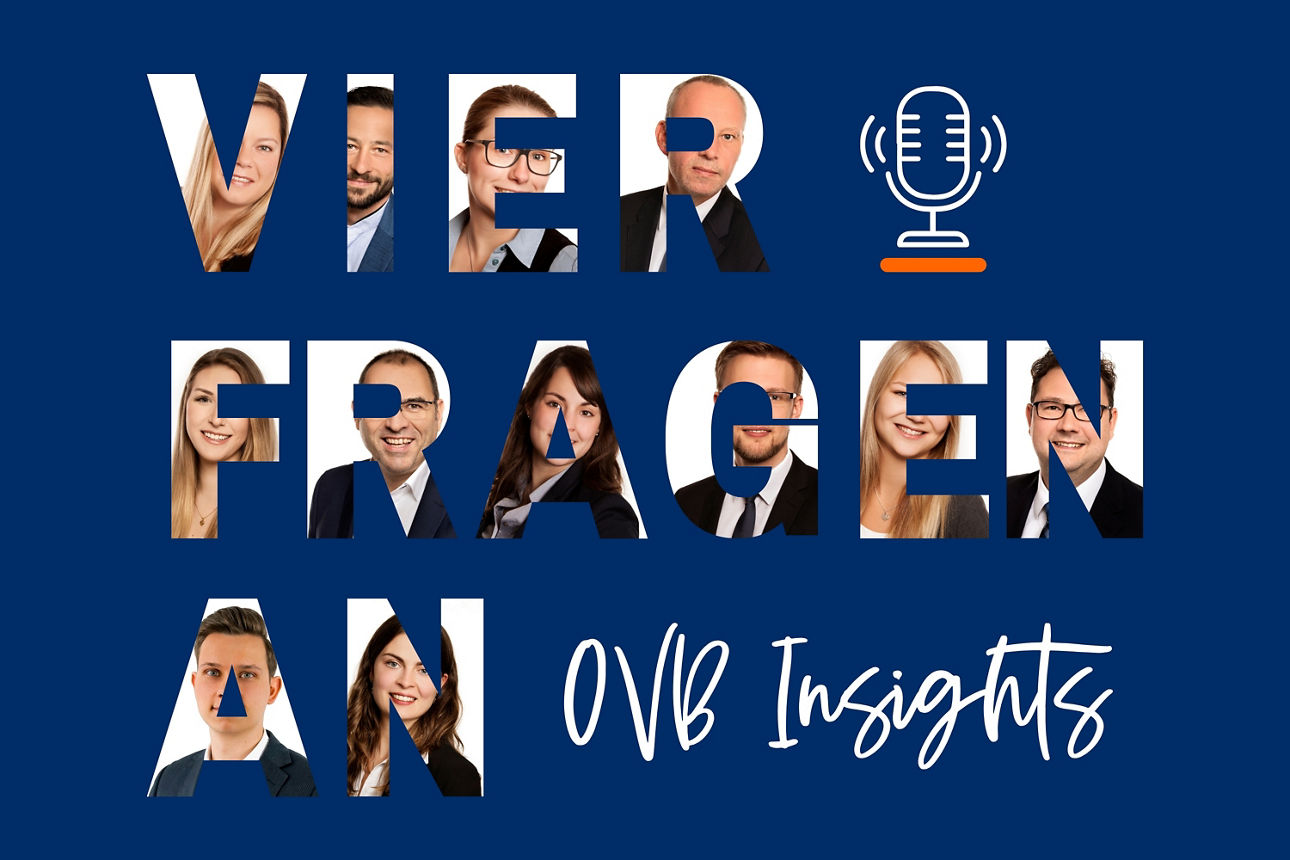 „Schriftzug „Vier Fragen an“ mit Personen im Hintergrund“