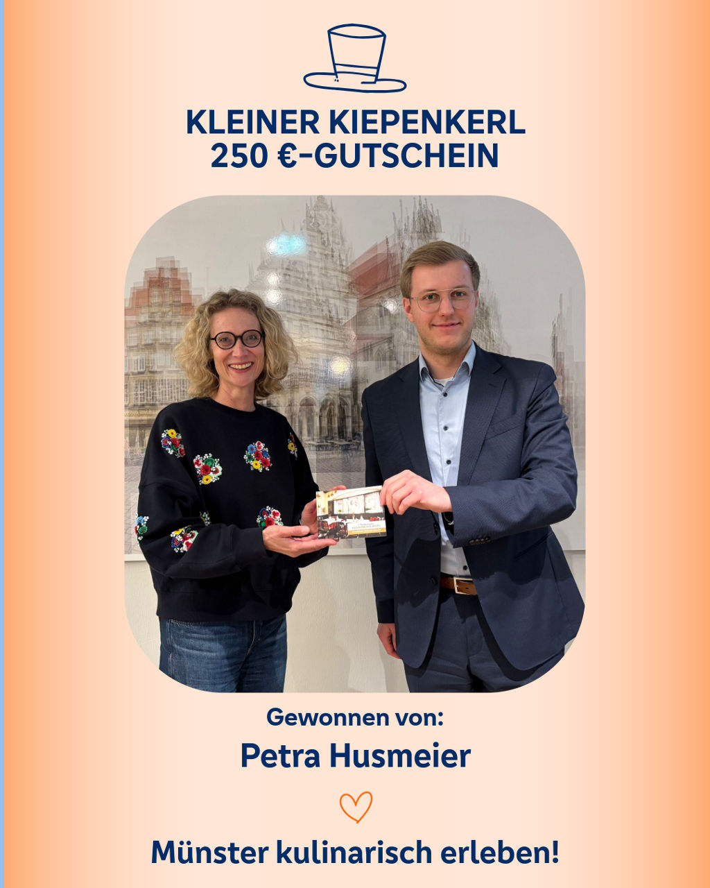 Aufnahme der Übergabe vom Kleinen Kiepenkerl Gutschein im Wert von 250 €