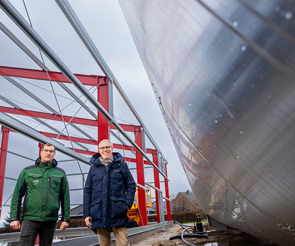 Nils Peters und Lucas Maack  auf der Baustelle