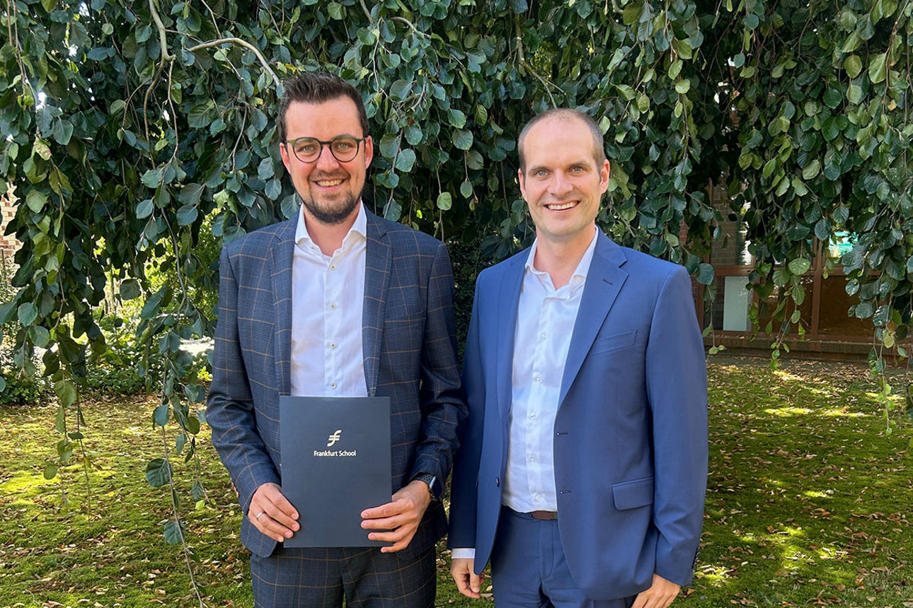 Foto (von links) Marco Dreckmann mit Fachvorstand Florian Averbeck