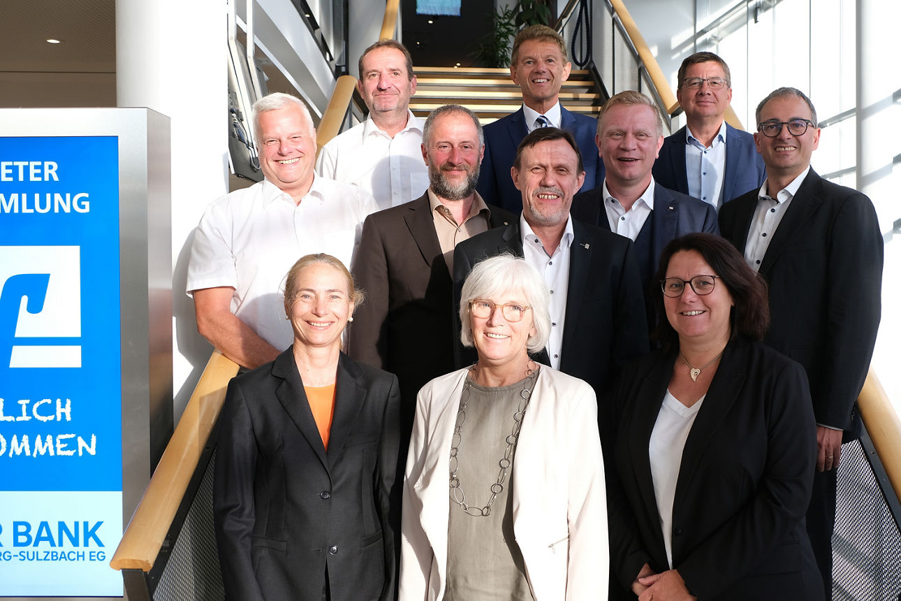 Aufsichtsrat der VR Bank Amberg-Sulzbach eG bei der Vertreterversammlung 2025 im ACC Amberg