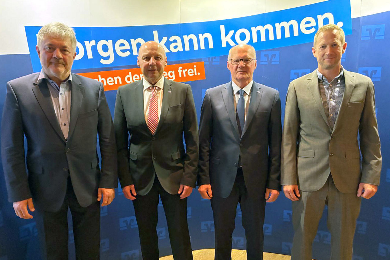 Hier sehen Sie die vier Mitglieder unseres Aufsichtsrats