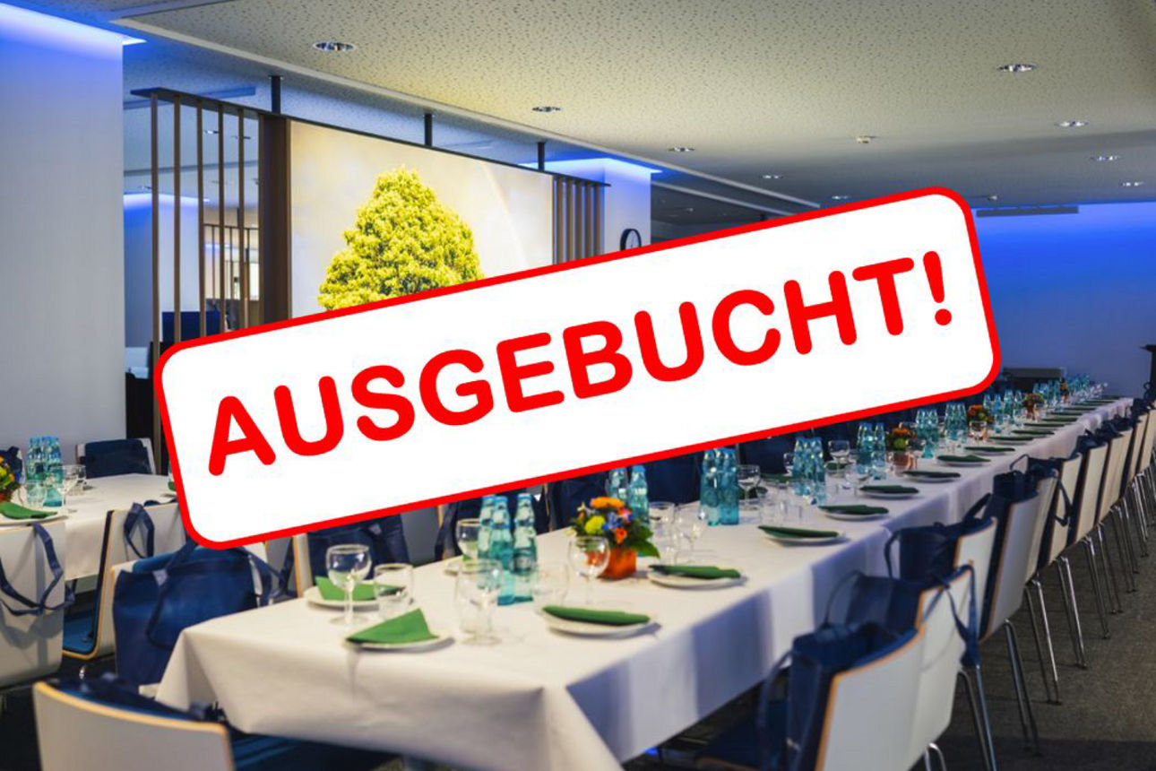 gedeckter Tisch beim Immobilienabend