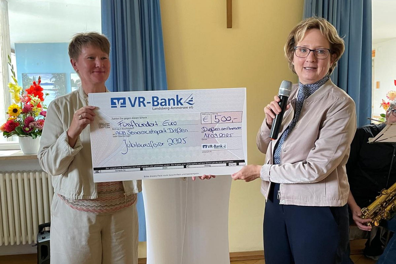 Die VR-Bank zu Gast beim 25. Jubiläum der AWO Dießen.