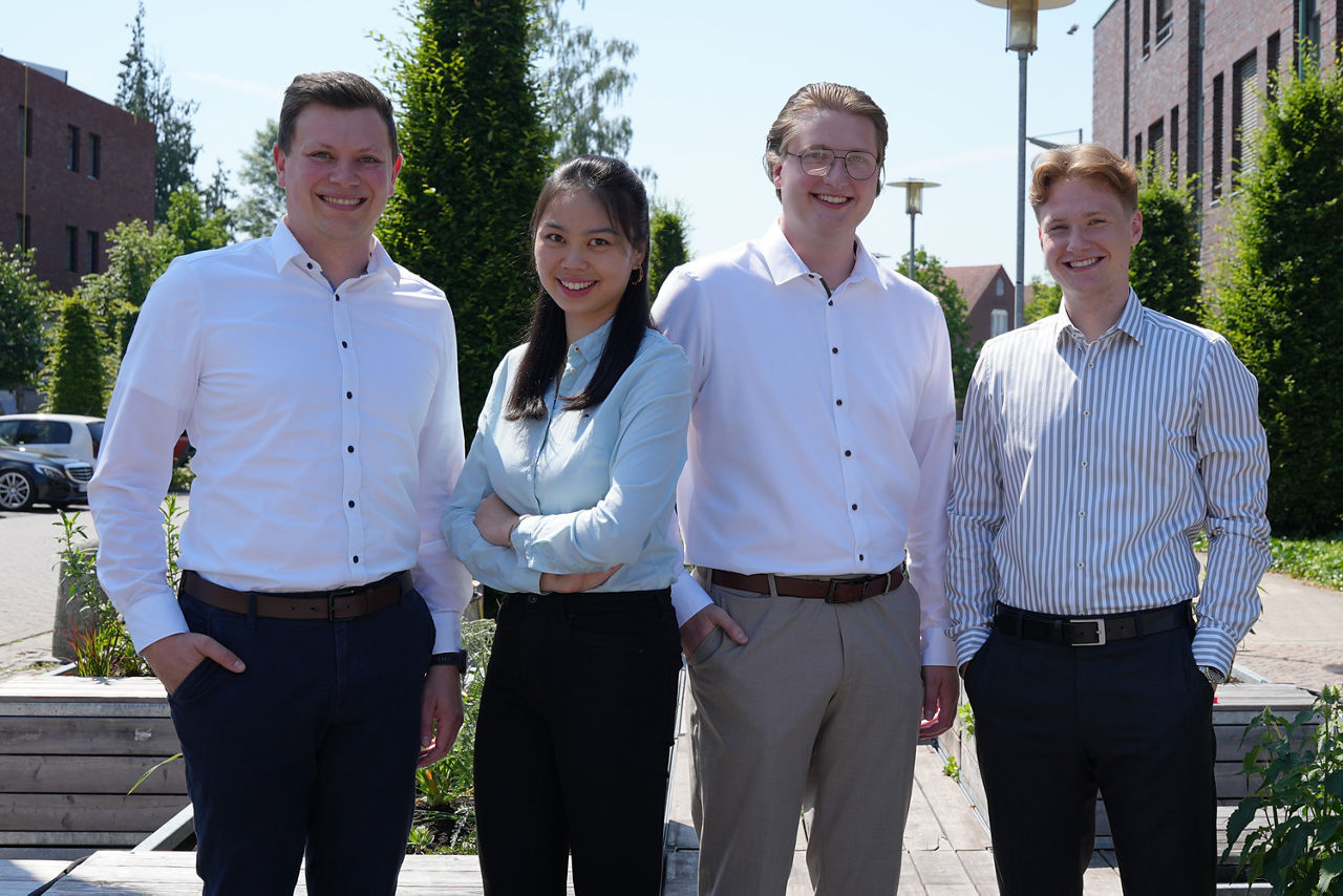 Markus Diers, Huyen Linh Nguyen, Oke Martens und Felix Ritter
