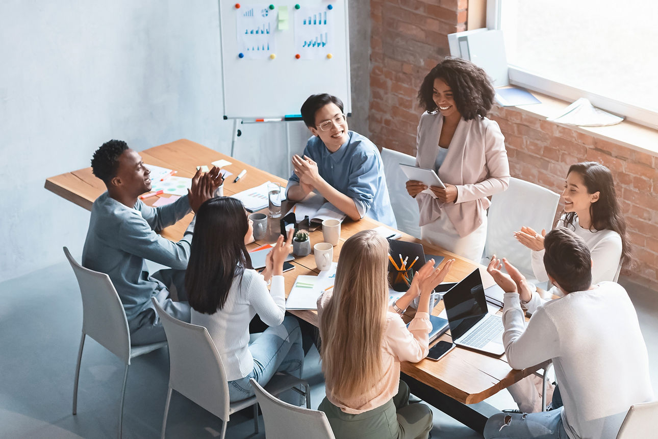 Businessteam bei einer Besprechung