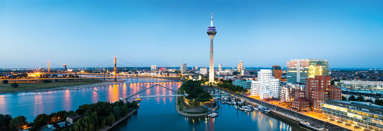 Panoramablick auf die Stadt Düsseldorf