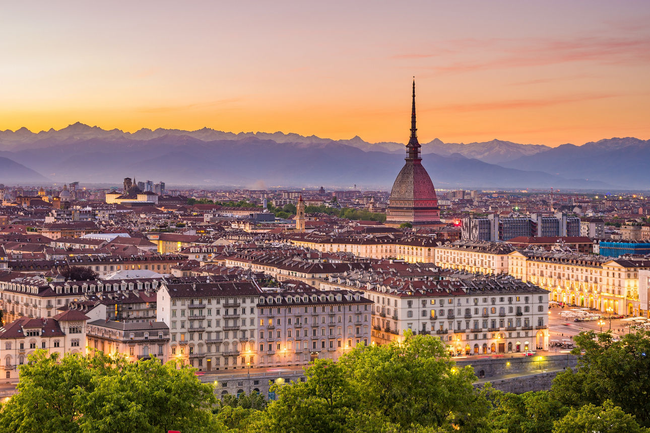 Blick über die Dächer der Stadt Turin 