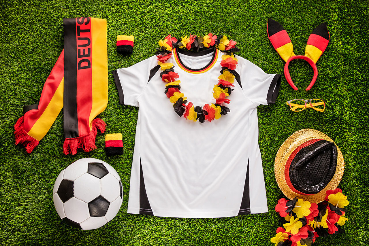 WM Fan-Paket mit Trikot, Ball uvm.