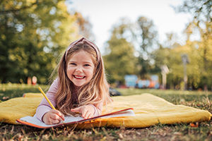 Kind in Park