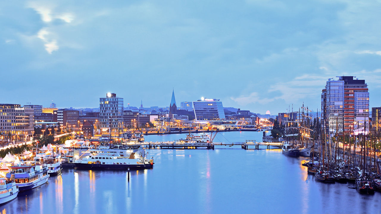 Hafen an der Hörn zur goldenen Stunde