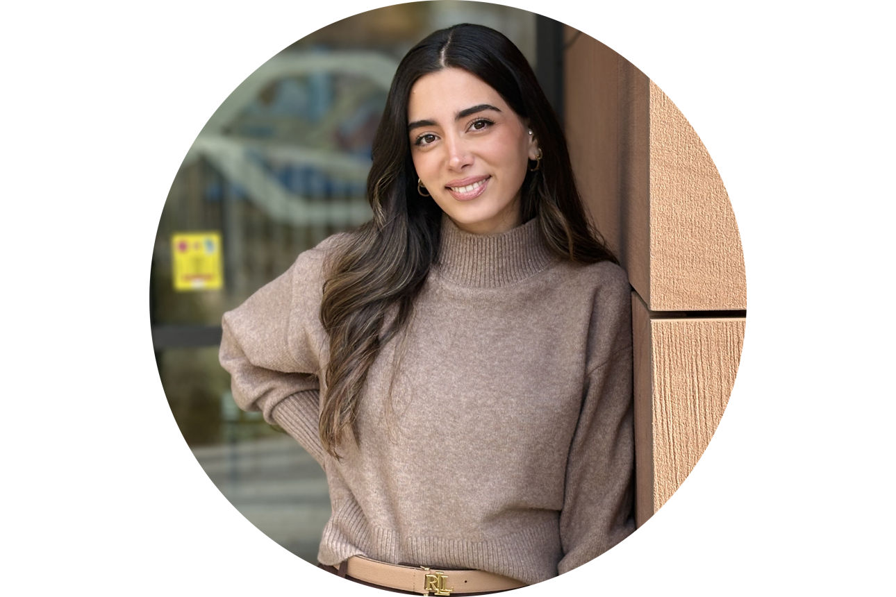 Dilan Akcicek, Firemenkundenberaterin