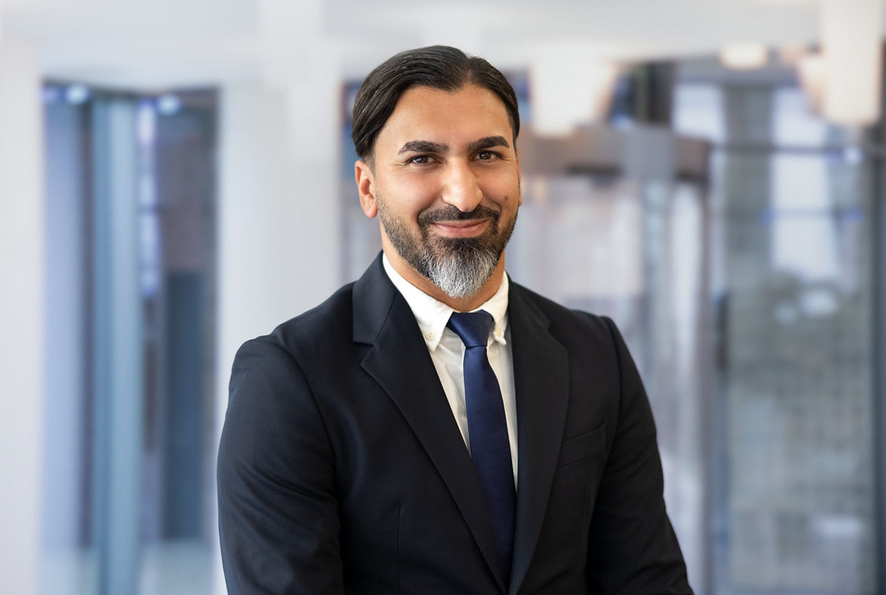 Portrait zeigt IMAXX-Mitarbeiter Aladin Ahmetovic