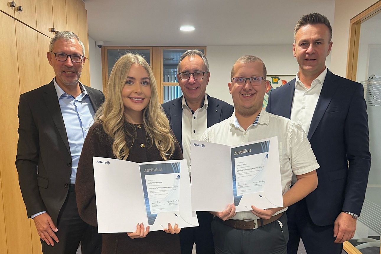 v. l. n.r.: Christian Gäßl, Julia Hohenegger, Kurt Sagmeister (Allianz), Thomas Posch, Christian Grysko