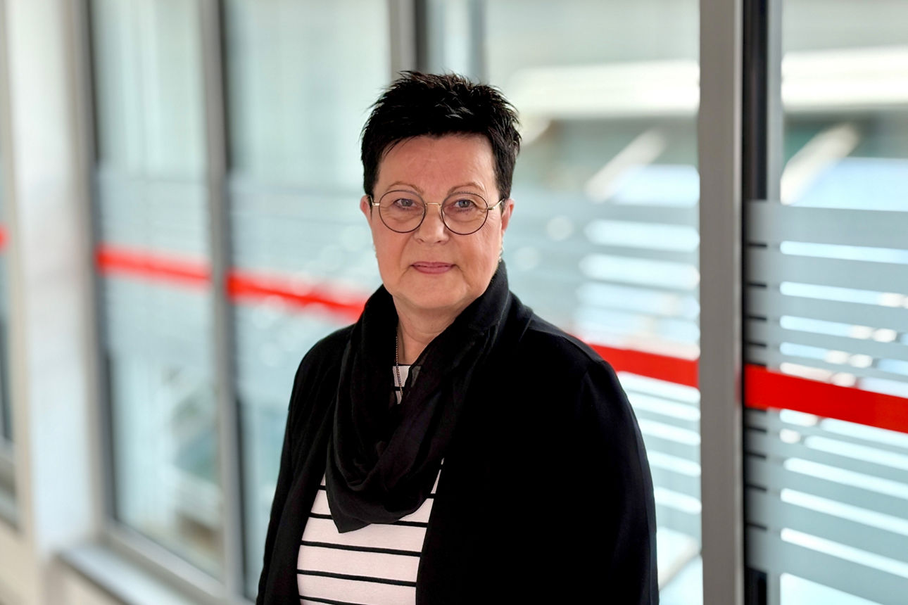 Anja Strohschnieder, Mitarbeiterin der Volksbank eG Westrhauderfehn