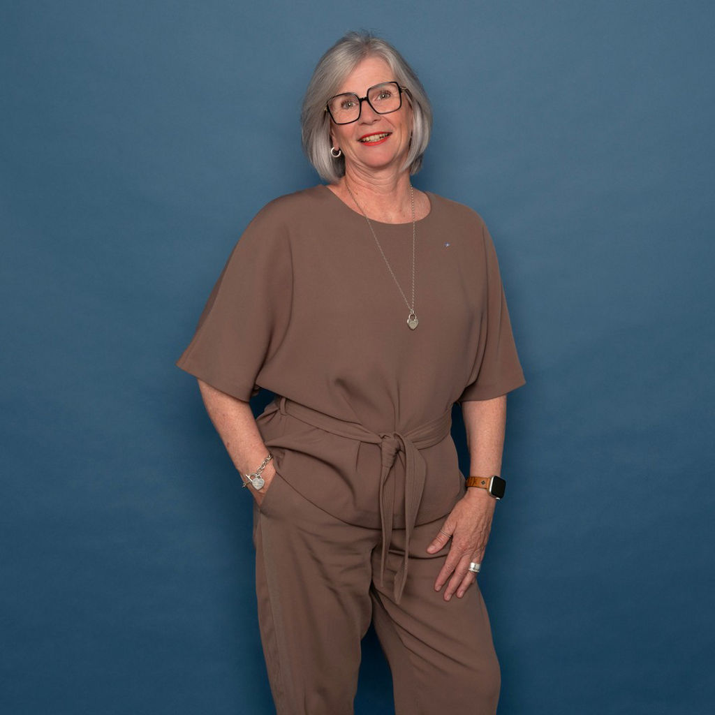 Annette Lowis