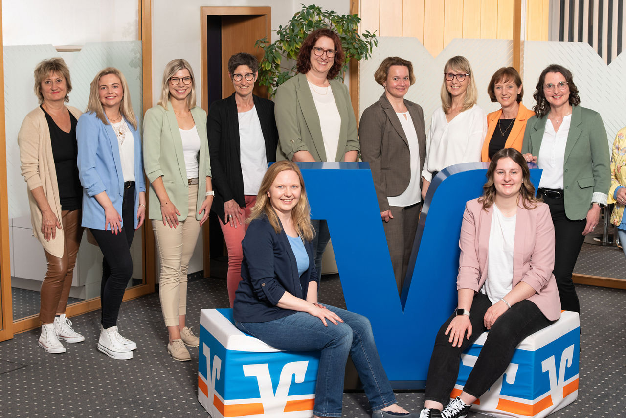Gruppenfoto unserer Mitarbeiterinnen der DialogFiliale