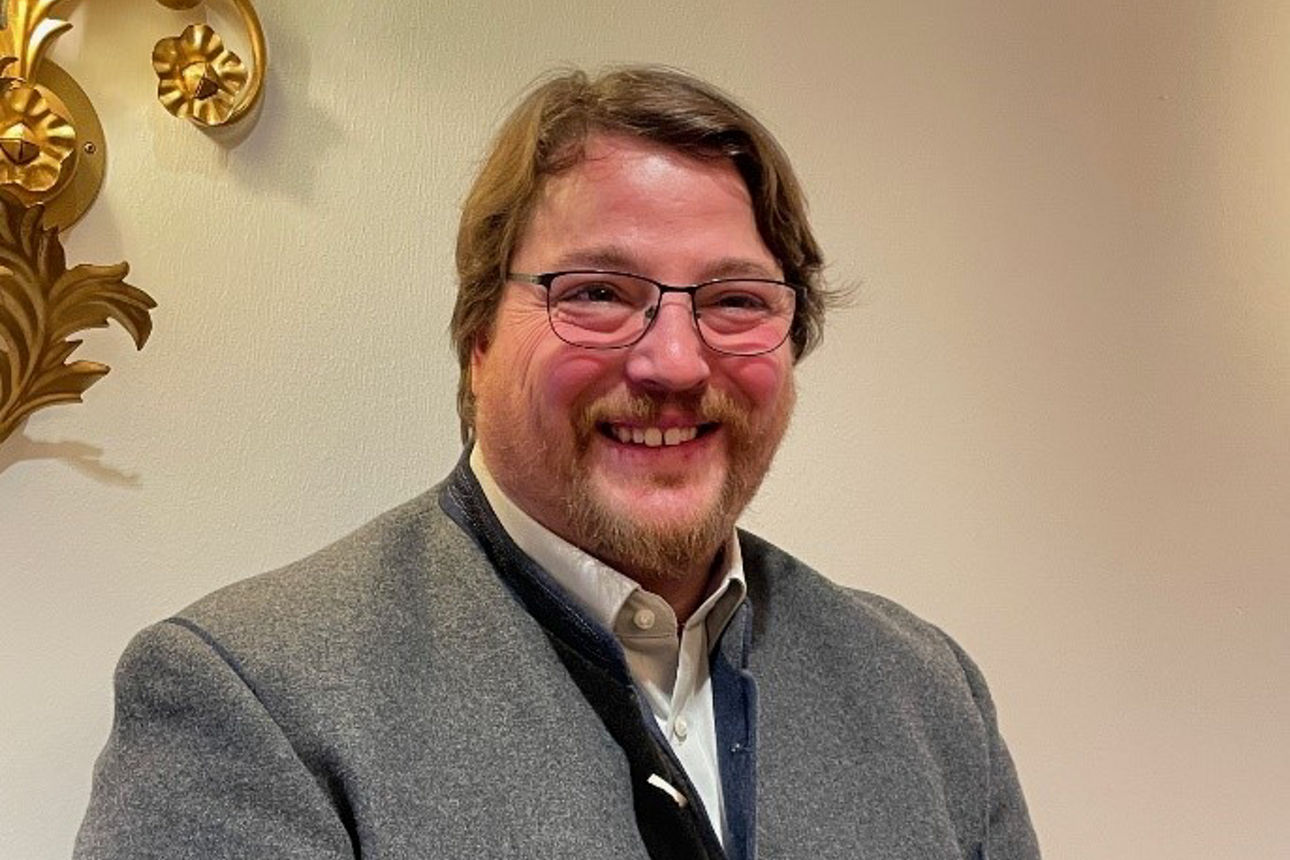 Porträt von Attila Hofbauer