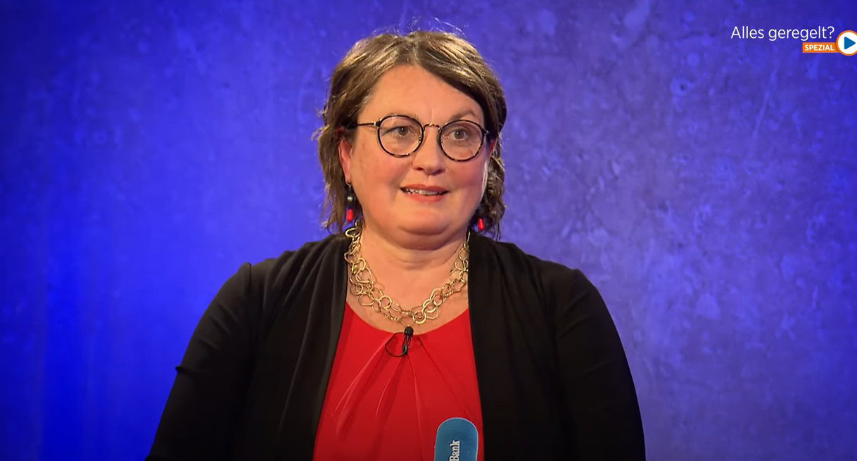 Katharina Auerswald  während ihres Vortrages.