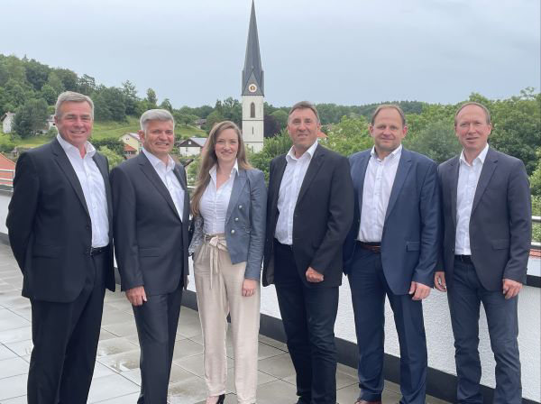 vl: Klaus Nuener, Detlev Busse (Vorsitzender), Bettina Siglmüller, Heinrich Grübl, Richard Petermeier, Bernhard Hartsperger