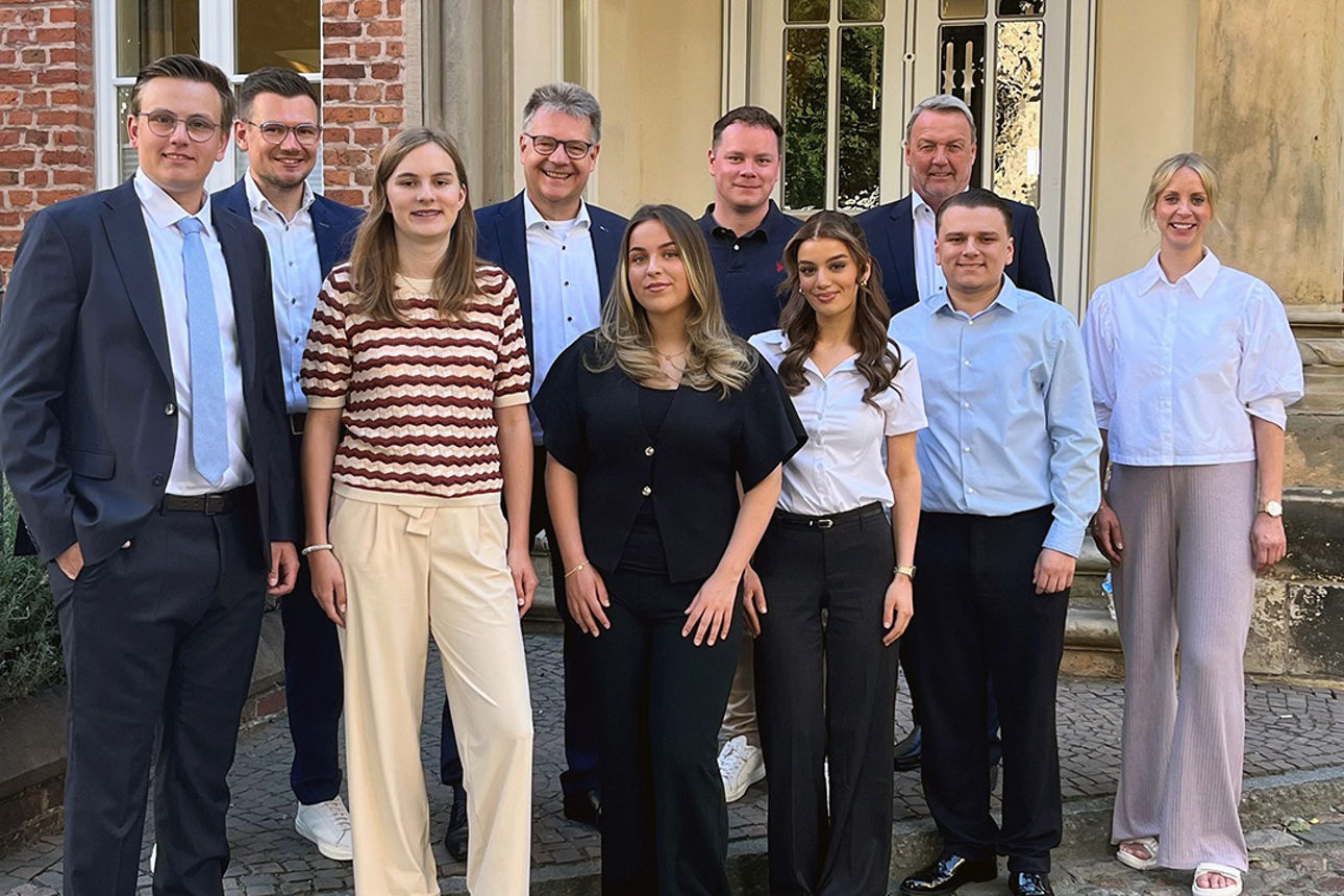 Unsere neuen Azubis - Gruppenbild