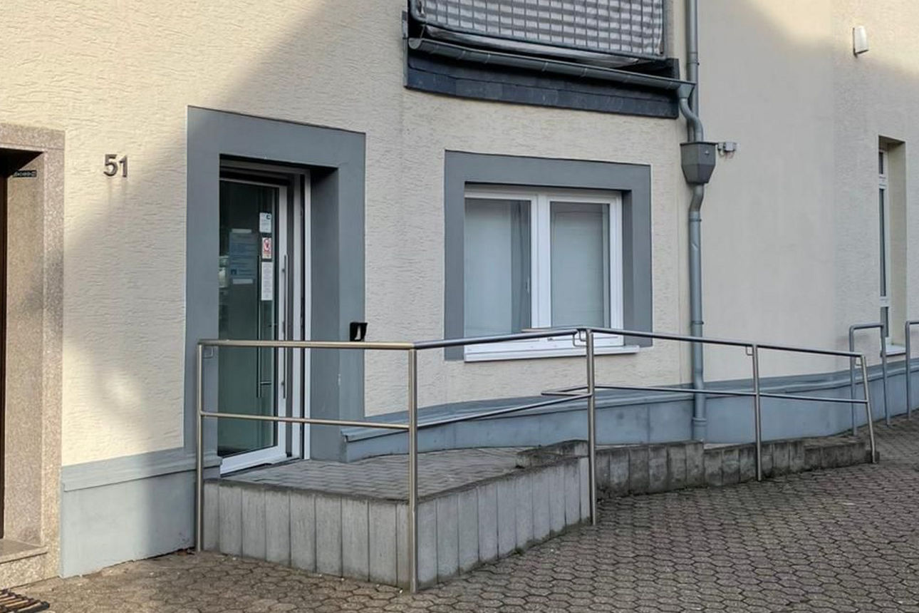 Seiteneingang Filiale Quadrath-Ichendorf