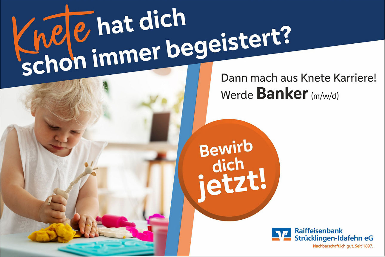 Ein Kind das mit bunter Knete spielt 