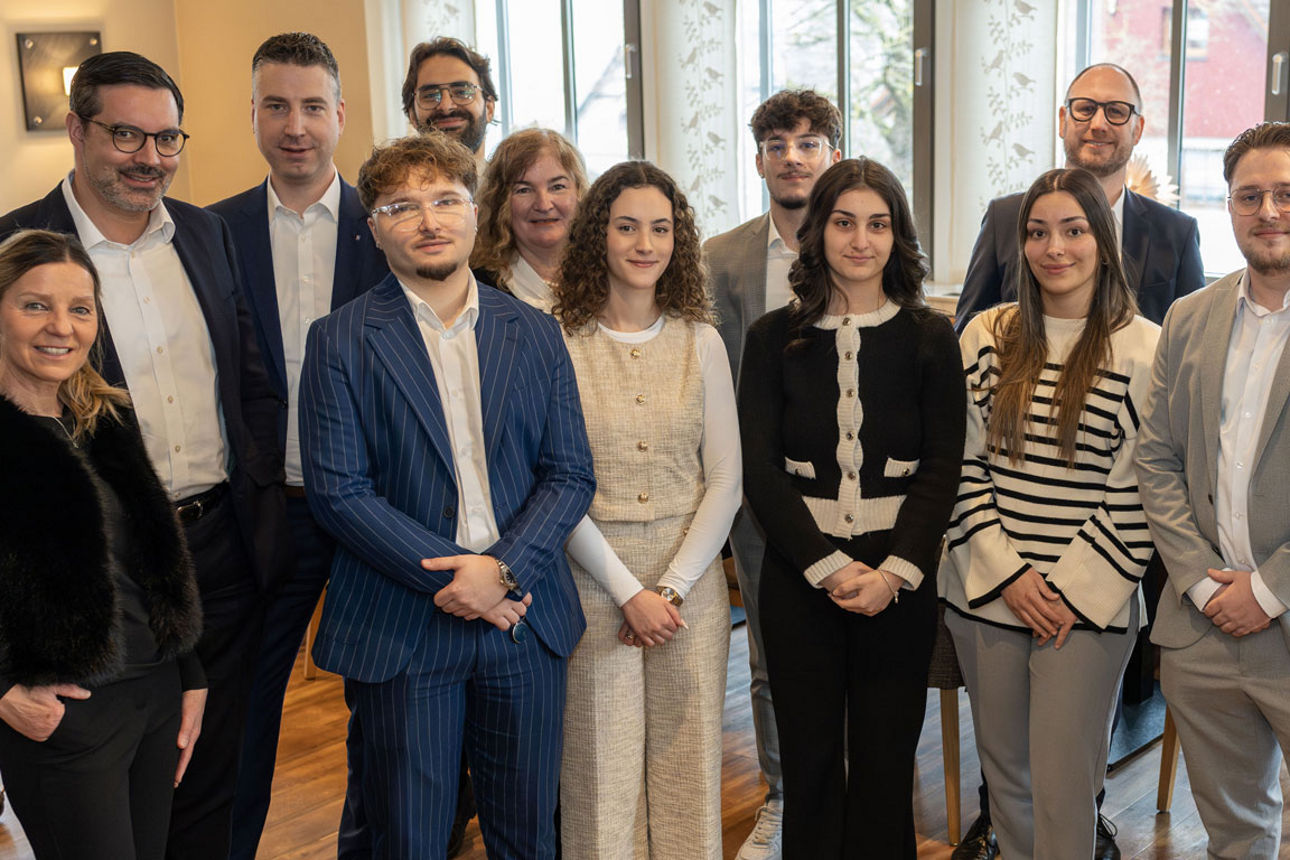 Stefanie Dolfinger-Weidhase, Alexander Müller, Fabian Lienert, Engin Cevik, Christine Blättermann (v.l.n.r.) und Maximilian B