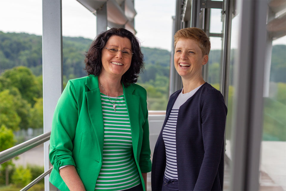 Deine Ansprechpartnerinnen Janine Reis und Martina Lichter
