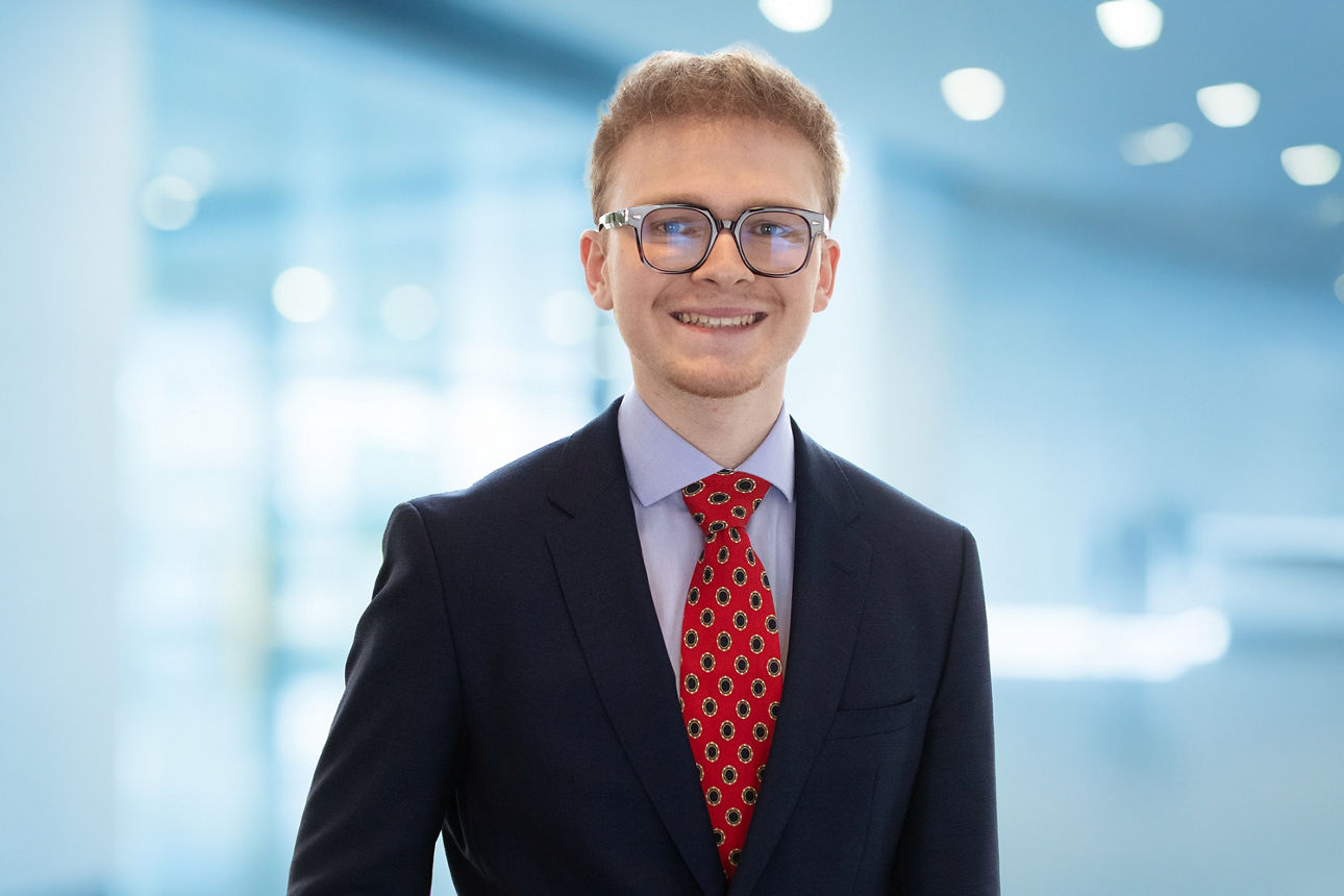 Porträtfoto von Julien Börsch