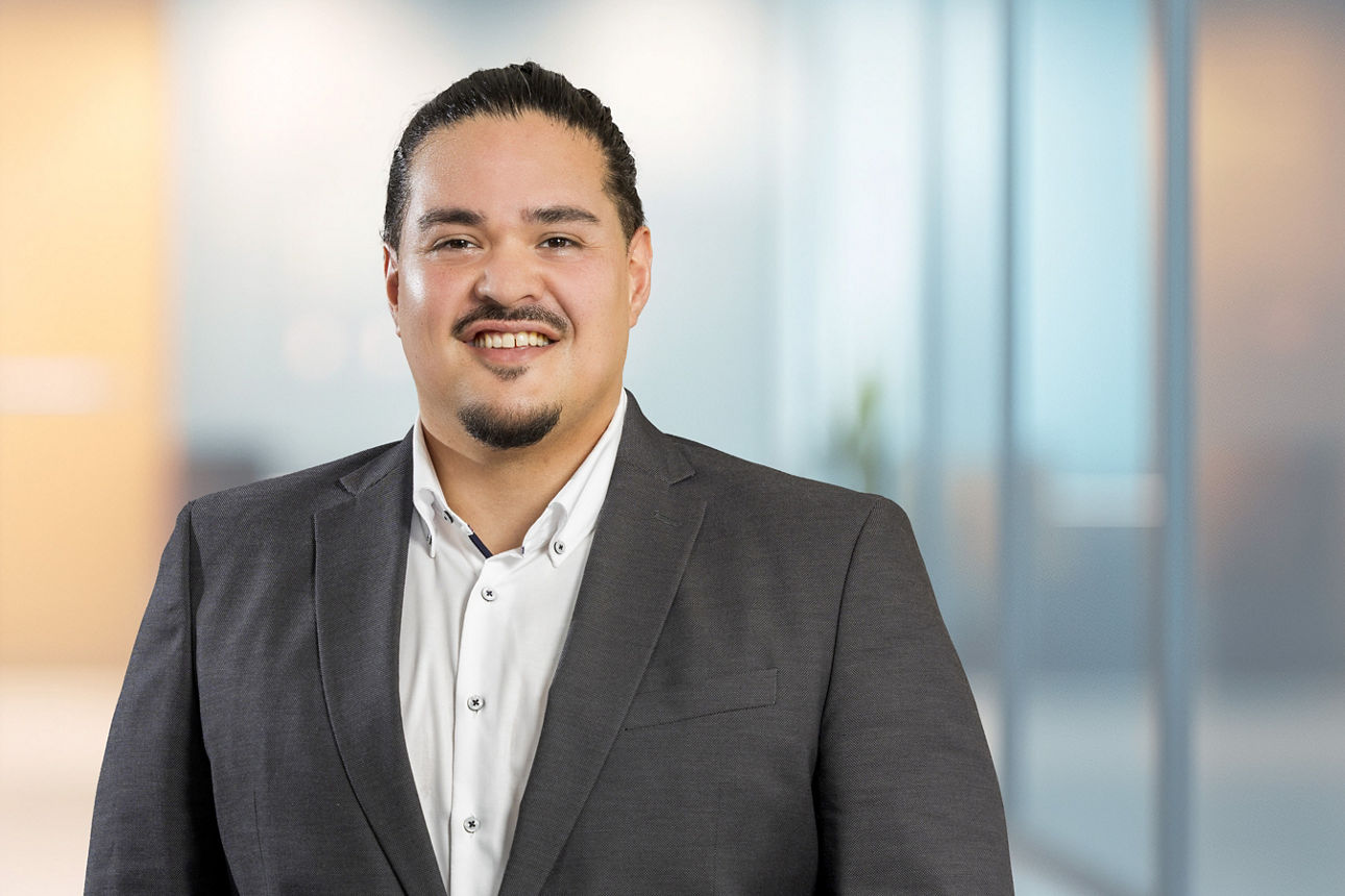 Kevin Bagamano, Servicemanager