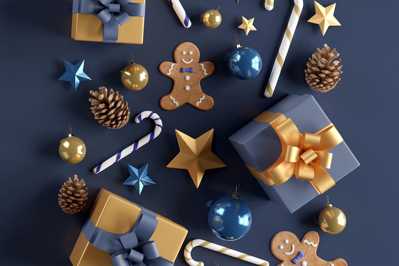 Bild mit Weihnachtgeschenken, Lebkuchen und Zuckerstangen 