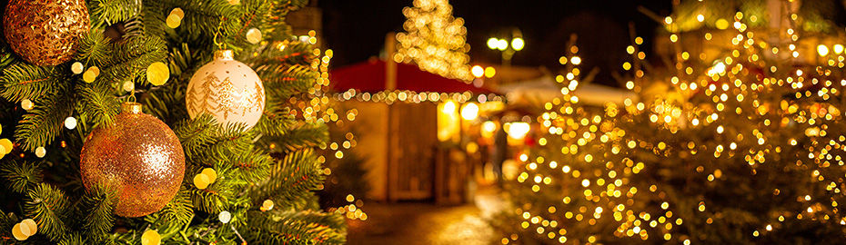 Abendlicher Weihnachtsmarkt