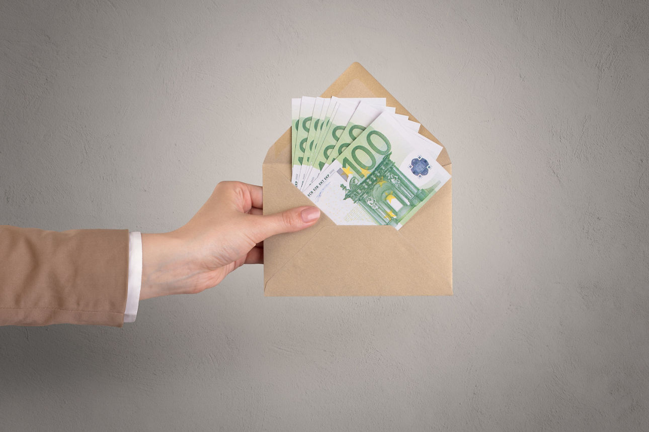 Bargeld bring service