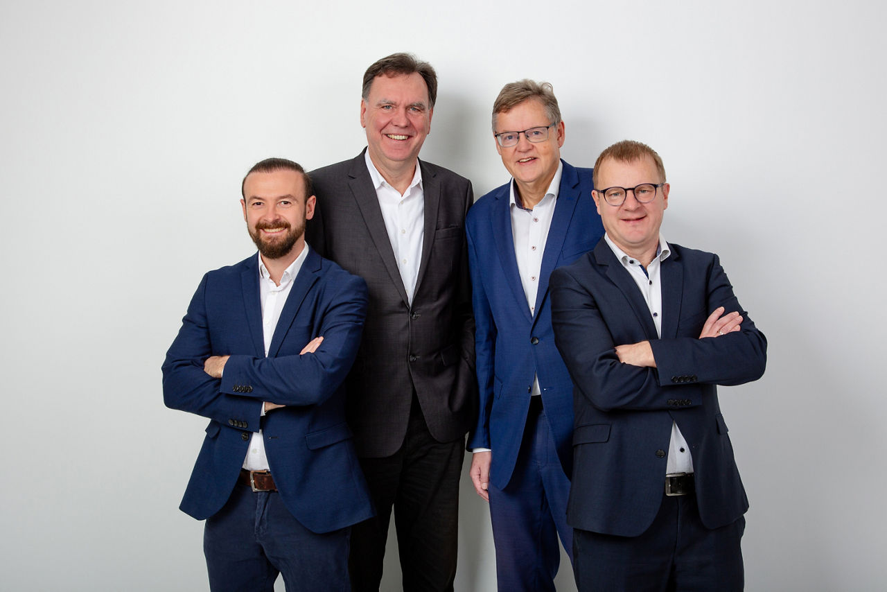 Gruppenfoto des Baufinanzierungsteams der VR Bank Kitzingen eG
